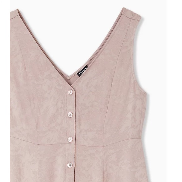 👚Cute TORRID Fit and Flare Peplum Too - Picture 2 of 5